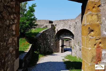 citadelle sisteron rempart W22