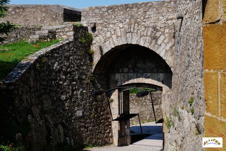 citadelle sisteron rempart W23