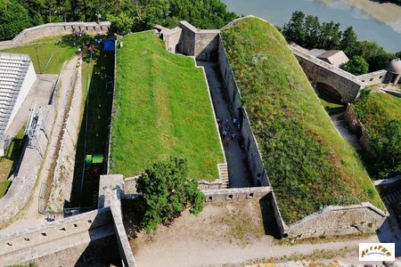 citadelle sisteron rempart W7