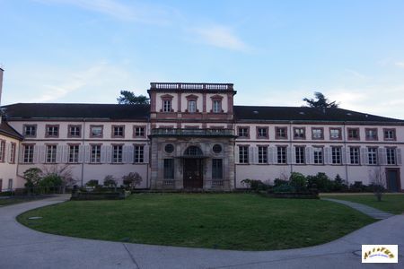 chateau 2