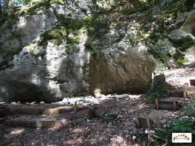 abri sous roche lutter 8