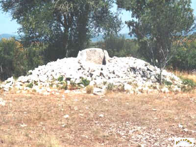 le dolmen 5-2