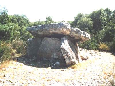 Le dolmen de Champ Vermeil
