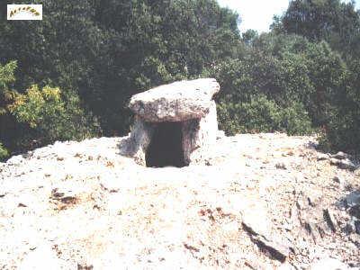 le dolmen de la combe 