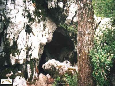 Une des nombreuses grottes