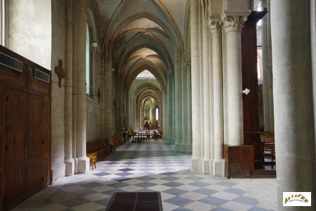 abbaye aux hommes 25