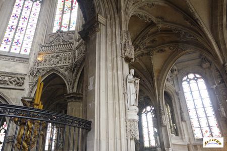 église saint pierre 21