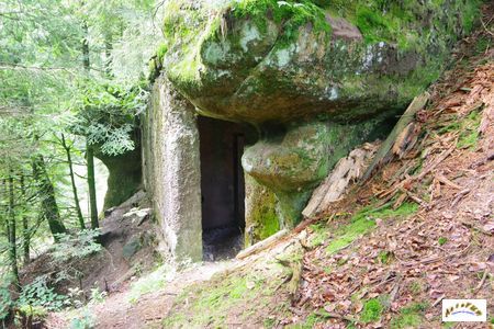 14 rocher fortifié 11