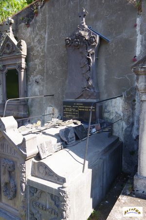 cimetiere chambon sur lac 3