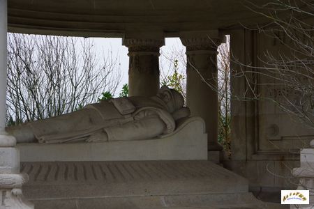 carre militaire cimetiere sud 10