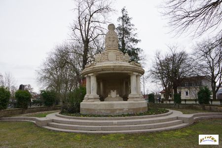 carre militaire cimetiere sud 7