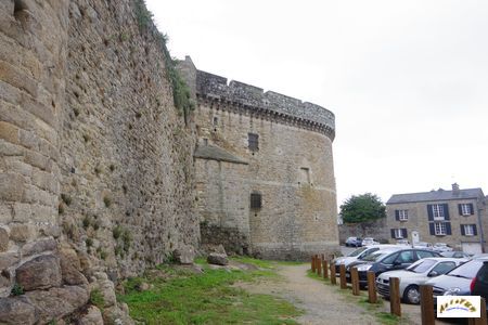 chateau 11
