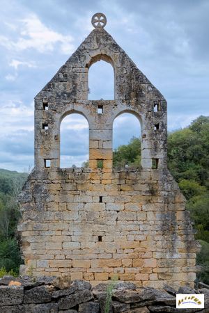 chateau de commarque 14