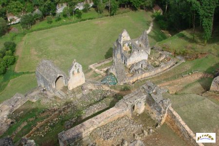 chateau de commarque 34