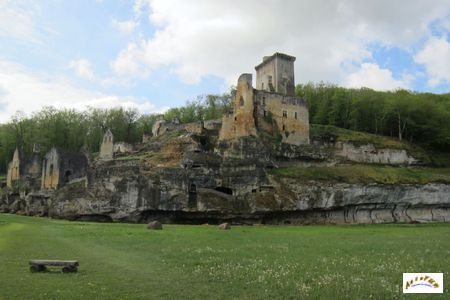 chateau de commarque 4