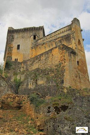 chateau de commarque 6