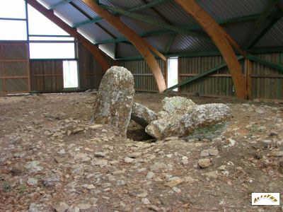 les restes du dolmen