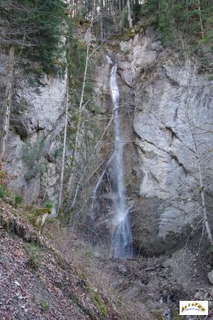 cascade sur bayard 13