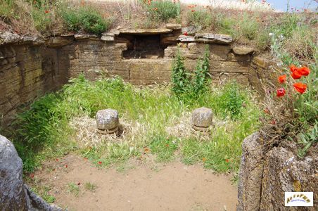 tomba aryballo piri 4