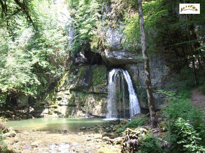 la cascade des combes