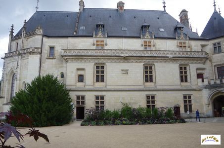 chateau 10