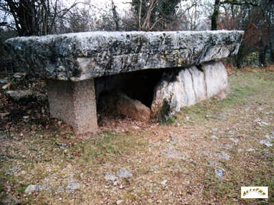autre vue du dolmen