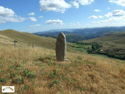 le menhir V8