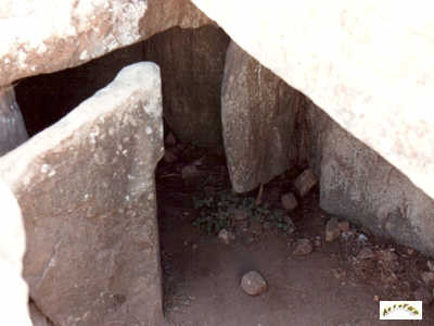 la chambre du dolmen Est
