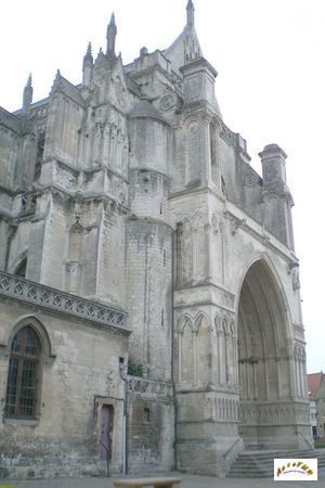cathedrale St Omer ext W8