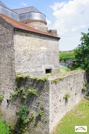 chateau 19