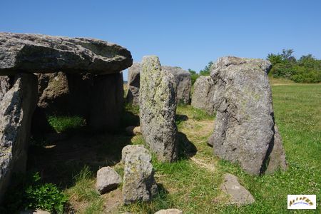 dolmen de la grotte 14