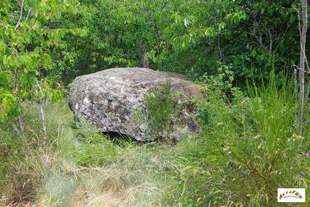 dolmen de sapchat 1