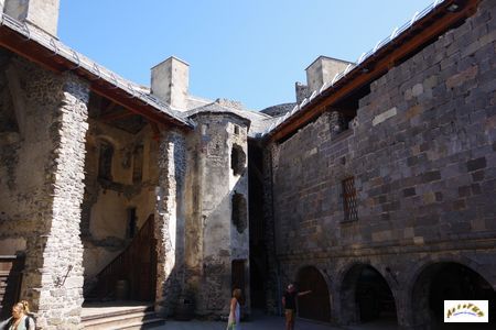Chateau de Murol 65