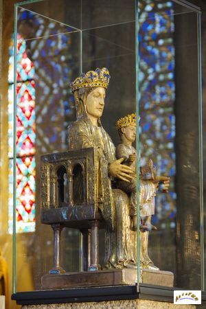 basilique orcival 28