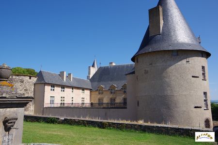 chateau de Villeneuve-Lembron 2