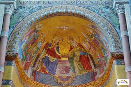 basilique ND Bebrieres choeur W8
