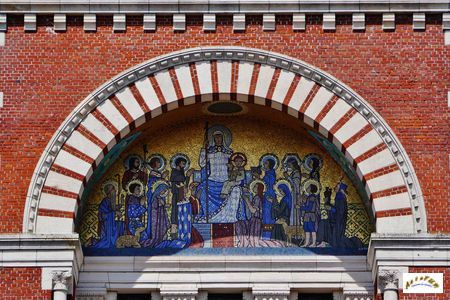 basilique ND Bebrieres exterieur W18