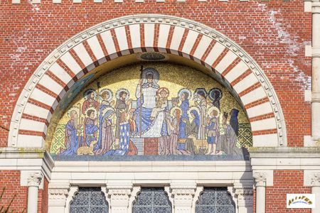 basilique ND Bebrieres exterieur W21