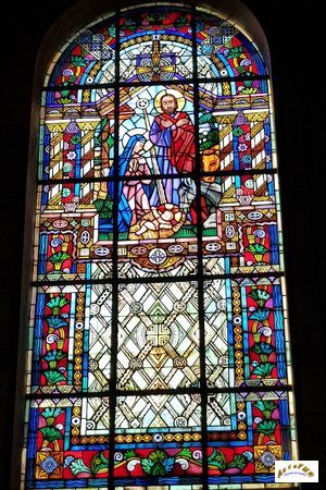 basilique ND Bebrieres vitraux W1