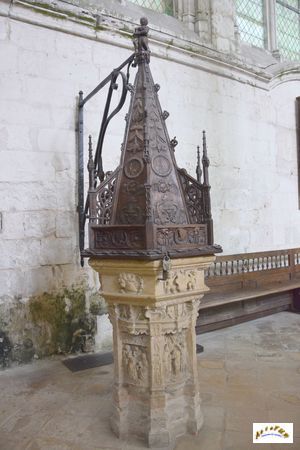 abbatiale st Riquier baptistere