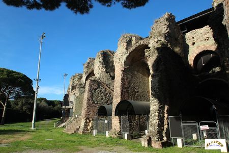 amphitheatre frejus w11