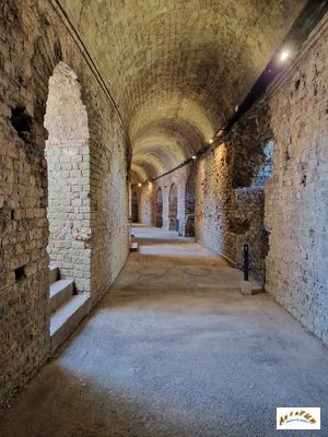 frejus amphitheatre-12