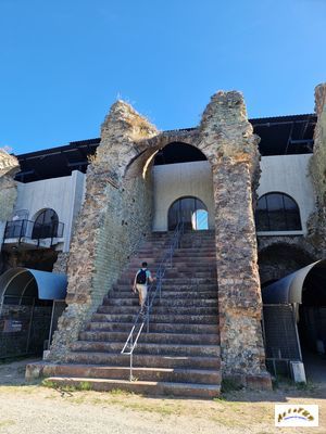 frejus amphitheatre-8