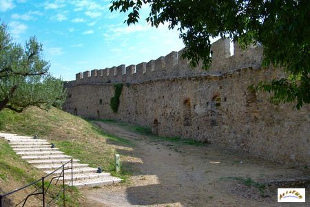 grimaud chateau w11