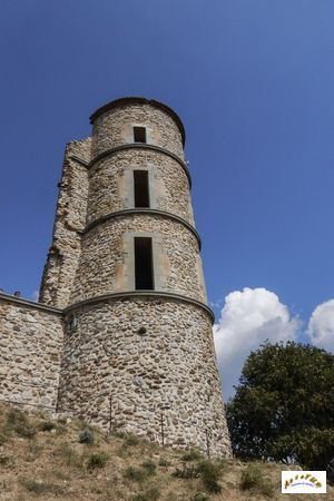 grimaud chateau w2