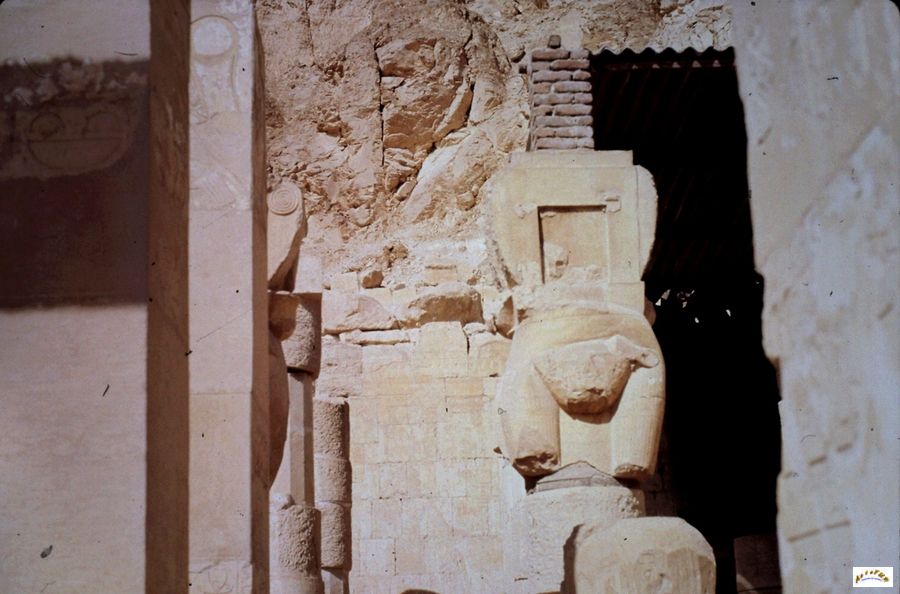 197-deir el medineh.jpg