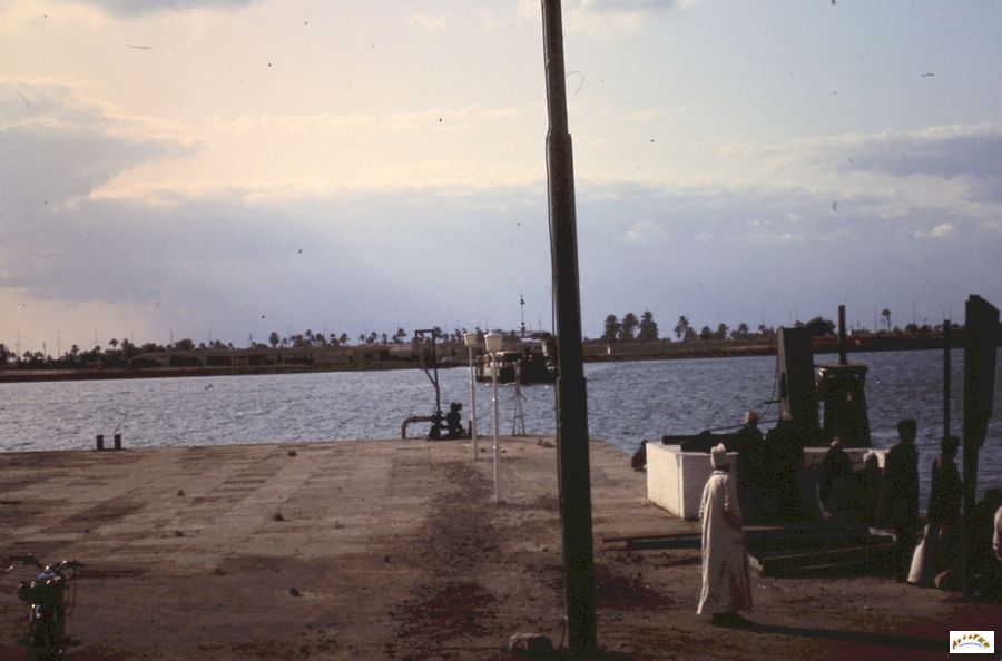 275-canal de suez.jpg