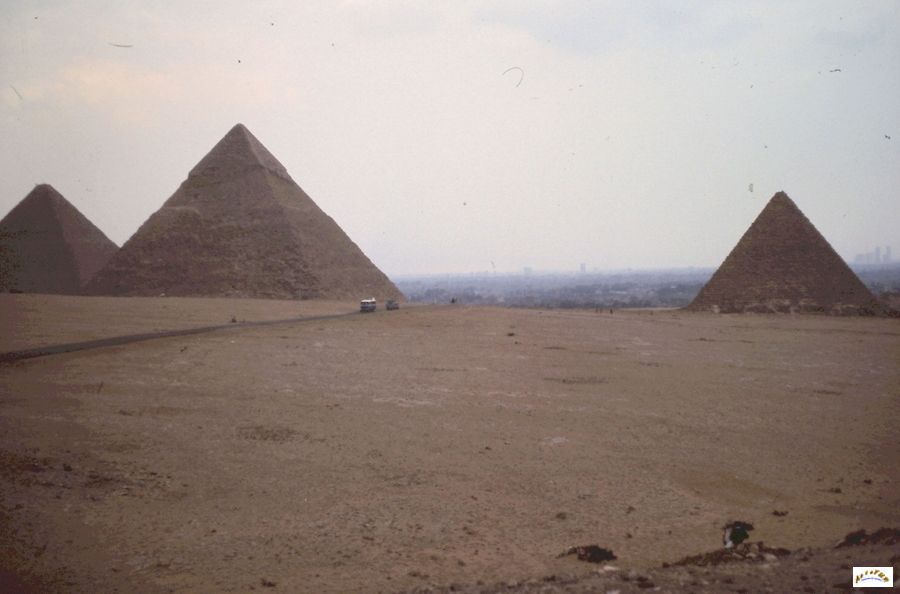 52-pyramides
