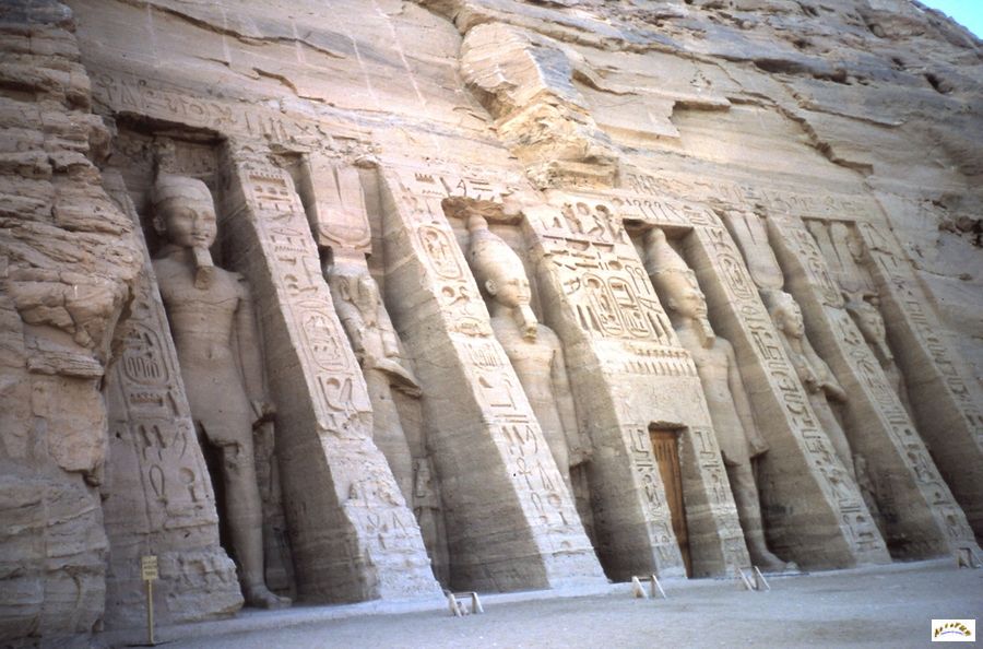 abou simbel-1.jpg