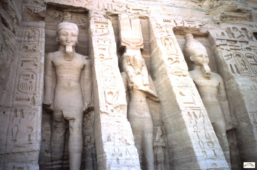 abou simbel-2.jpg